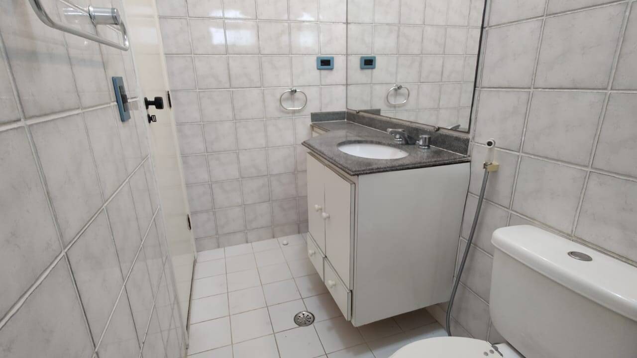 Casa de Condomínio à venda e aluguel com 3 quartos, 200m² - Foto 44