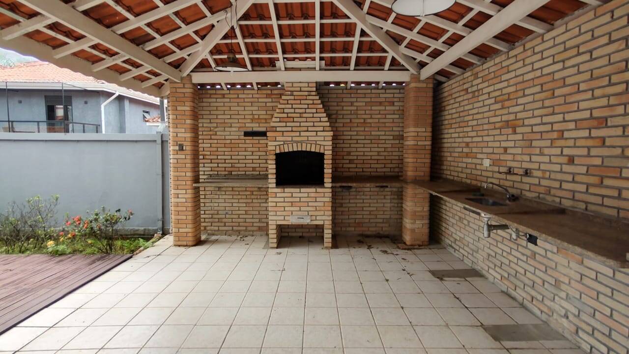 Casa de Condomínio à venda e aluguel com 3 quartos, 200m² - Foto 23