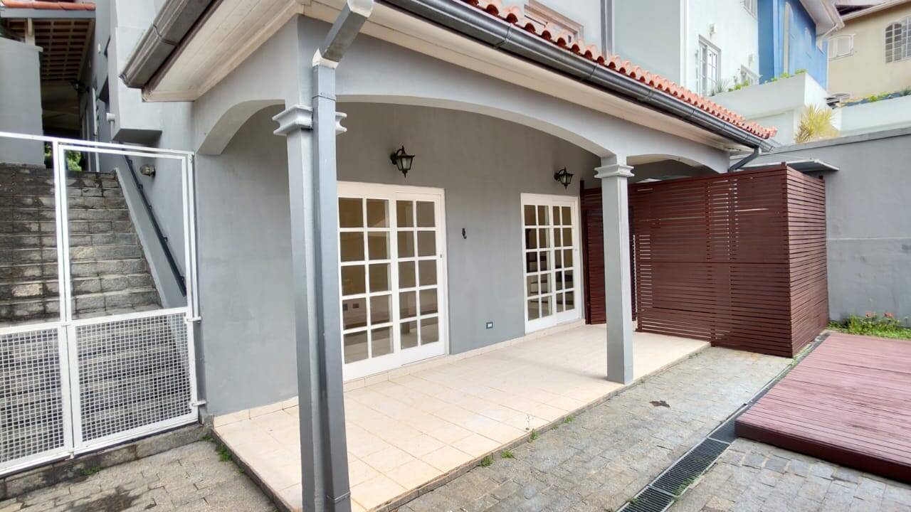 Casa de Condomínio à venda e aluguel com 3 quartos, 200m² - Foto 26