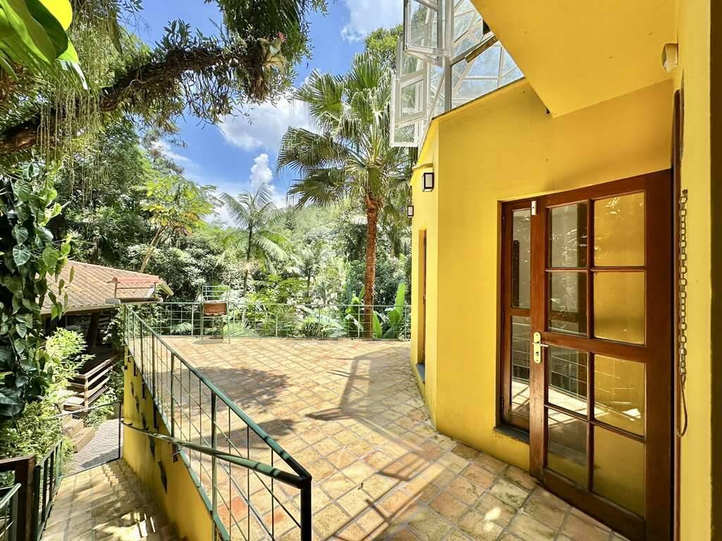 Casa de Condomínio à venda e aluguel com 3 quartos, 485m² - Foto 9