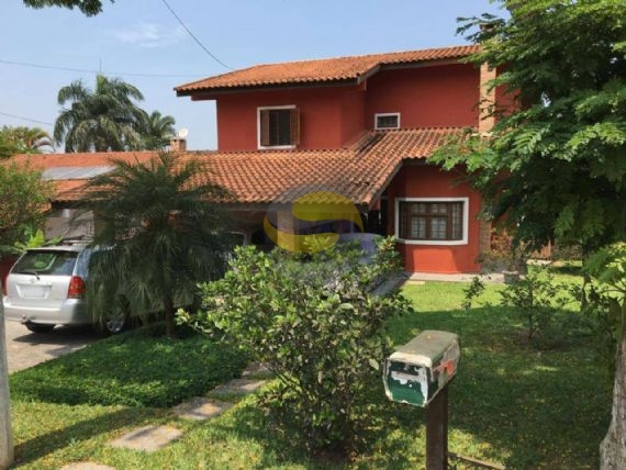 Casa de Condomínio à venda com 3 quartos, 400m² - Foto 1