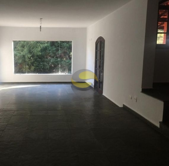 Casa para alugar com 3 quartos, 282m² - Foto 4