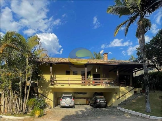 Casa de Condomínio à venda com 4 quartos, 220m² - Foto 4