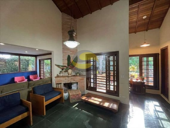 Casa de Condomínio à venda com 4 quartos, 220m² - Foto 13