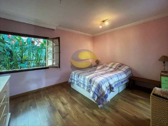 Casa de Condomínio à venda com 4 quartos, 220m² - Foto 31