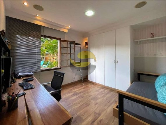 Casa de Condomínio à venda com 4 quartos, 220m² - Foto 33