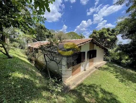 Casa de Condomínio à venda com 4 quartos, 209m² - Foto 1