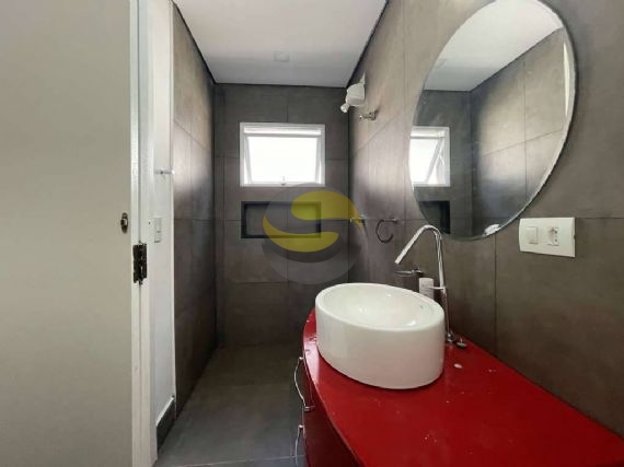 Casa de Condomínio para alugar com 5 quartos, 285m² - Foto 29