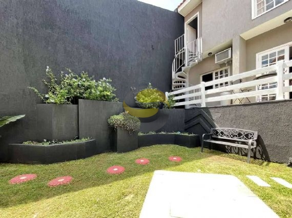 Casa de Condomínio para alugar com 5 quartos, 285m² - Foto 33