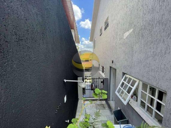 Casa de Condomínio para alugar com 5 quartos, 285m² - Foto 39