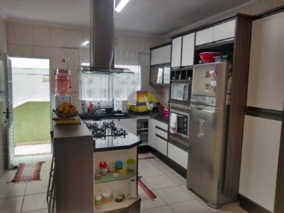 Casa de Condomínio à venda com 3 quartos, 225m² - Foto 6