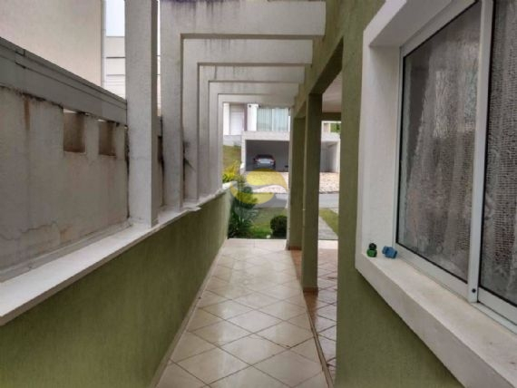 Casa de Condomínio à venda com 3 quartos, 225m² - Foto 30