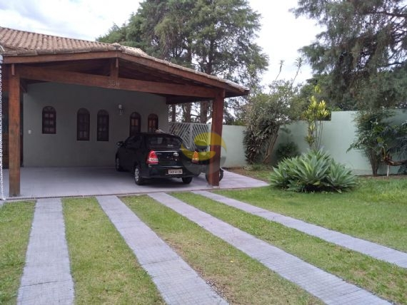 Casa de Condomínio à venda com 3 quartos, 236m² - Foto 1