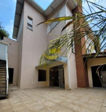 Casa de Condomínio à venda com 4 quartos, 204m² - Foto 1