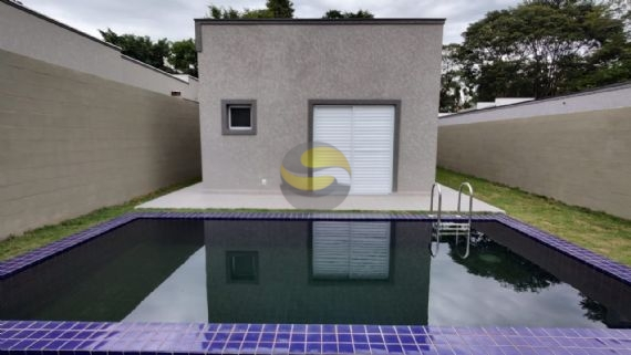 Casa à venda com 3 quartos, 193m² - Foto 2