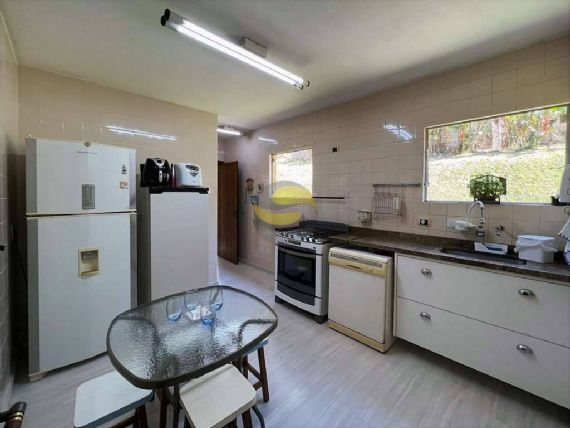 Casa de Condomínio à venda com 4 quartos, 350m² - Foto 24