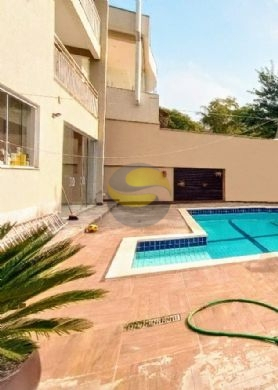 Casa de Condomínio à venda com 5 quartos, 500m² - Foto 1