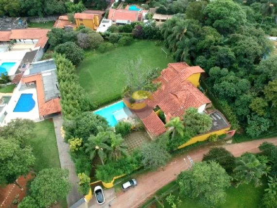 Casa de Condomínio à venda com 4 quartos, 370m² - Foto 1