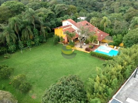 Casa de Condomínio à venda com 4 quartos, 370m² - Foto 2