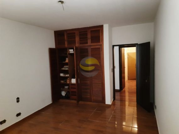 Casa de Condomínio para alugar com 3 quartos, 480m² - Foto 8