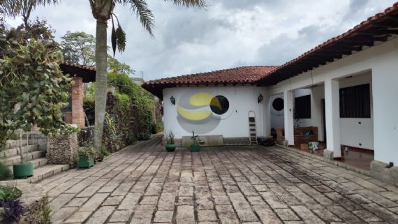 Casa de Condomínio para alugar com 3 quartos, 480m² - Foto 26