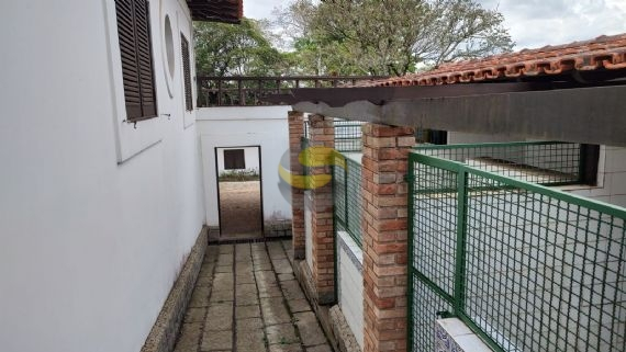 Casa de Condomínio para alugar com 3 quartos, 480m² - Foto 29