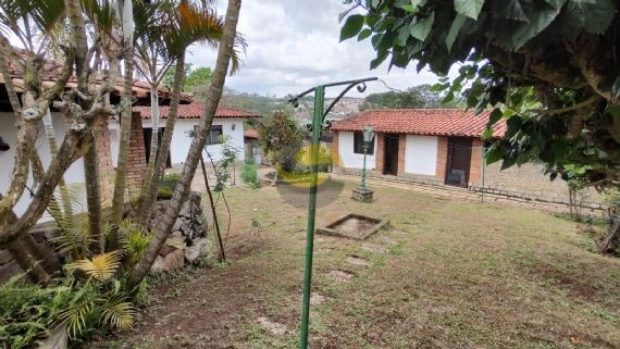 Casa de Condomínio para alugar com 3 quartos, 480m² - Foto 33