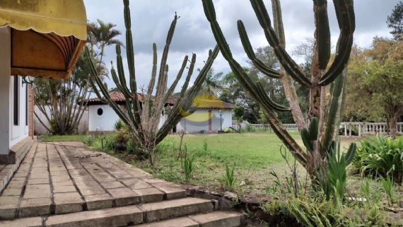 Casa de Condomínio para alugar com 3 quartos, 480m² - Foto 36