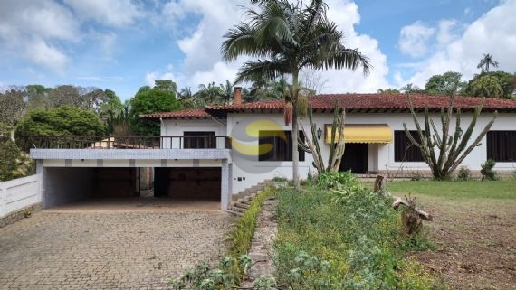 Casa de Condomínio para alugar com 3 quartos, 480m² - Foto 5