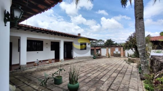 Casa de Condomínio para alugar com 3 quartos, 480m² - Foto 39