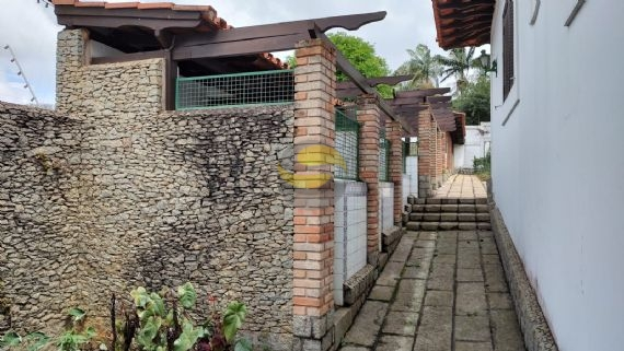 Casa de Condomínio para alugar com 3 quartos, 480m² - Foto 48