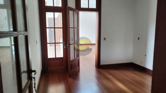 Casa de Condomínio à venda com 6 quartos, 850m² - Foto 11