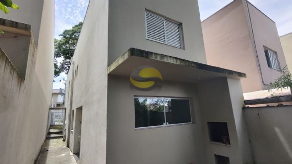 Casa de Condomínio à venda com 3 quartos, 130m² - Foto 1