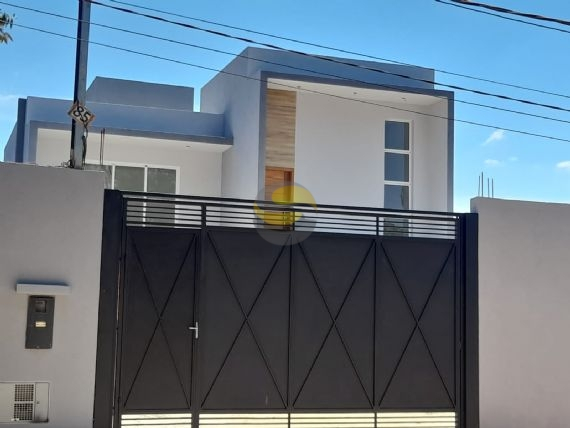 Casa de Condomínio à venda com 3 quartos, 101m² - Foto 1