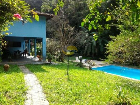 Casa de Condomínio à venda com 6 quartos, 400m² - Foto 1