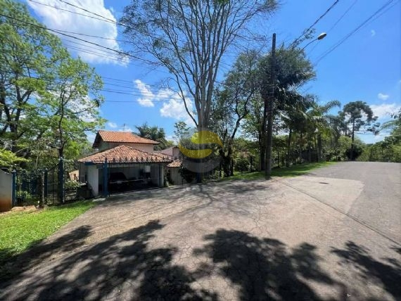 Casa de Condomínio à venda com 3 quartos, 545m² - Foto 1