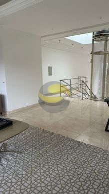 Casa de Condomínio para alugar com 4 quartos, 700m² - Foto 12