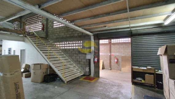 Depósito-Galpão-Armazém para alugar, 1700m² - Foto 16