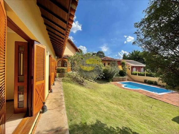 Casa de Condomínio à venda com 4 quartos, 586m² - Foto 32