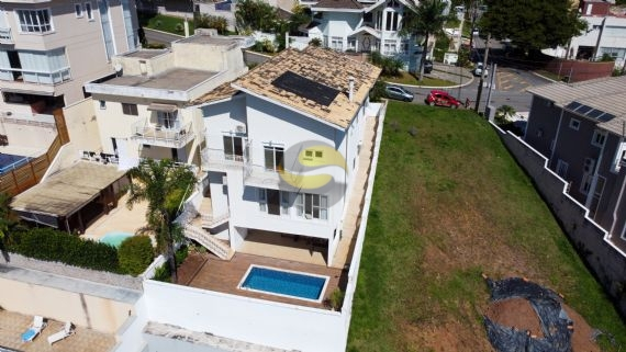 Casa de Condomínio à venda com 4 quartos, 285m² - Foto 3