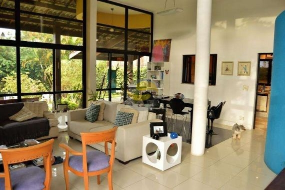 Casa de Condomínio à venda com 3 quartos, 300m² - Foto 5