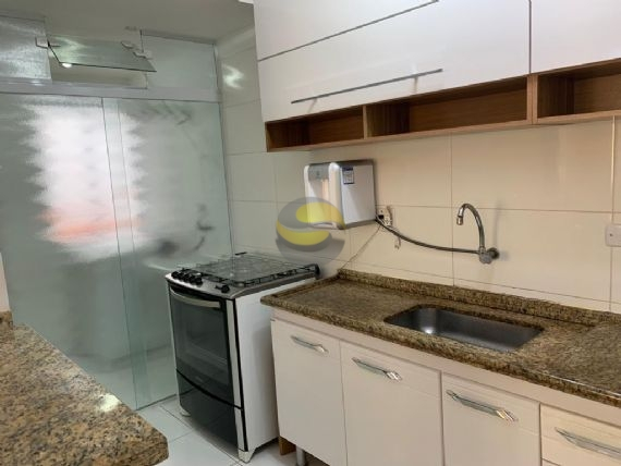 Apartamento à venda com 2 quartos, 70m² - Foto 7