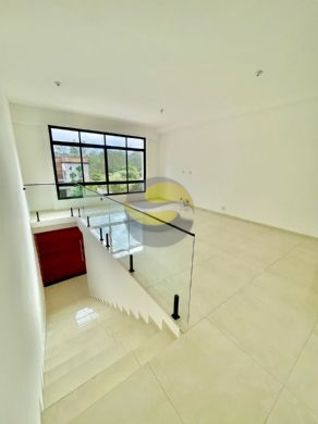 Casa de Condomínio à venda com 3 quartos, 230m² - Foto 8