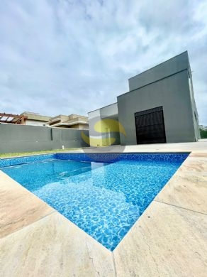 Casa de Condomínio à venda com 3 quartos, 230m² - Foto 1