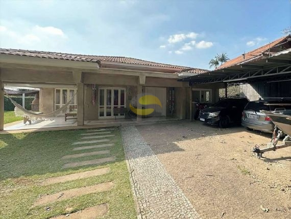 Casa de Condomínio à venda com 3 quartos, 308m² - Foto 1