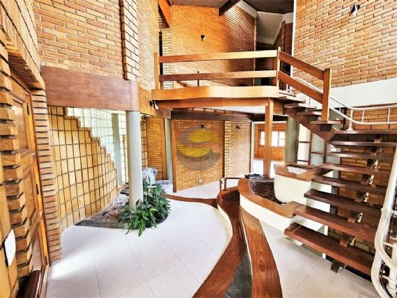 Casa de Condomínio à venda com 4 quartos, 351m² - Foto 3