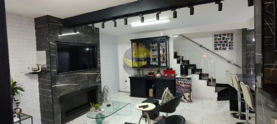 Casa à venda com 3 quartos, 89m² - Foto 3