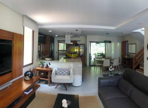 Casa de Condomínio à venda com 3 quartos, 225m² - Foto 3