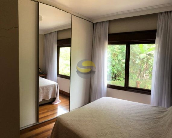 Casa de Condomínio à venda com 3 quartos, 225m² - Foto 36