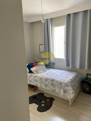 Apartamento à venda com 2 quartos, 70m² - Foto 4